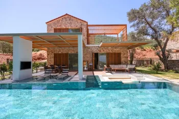 Villa in Torba